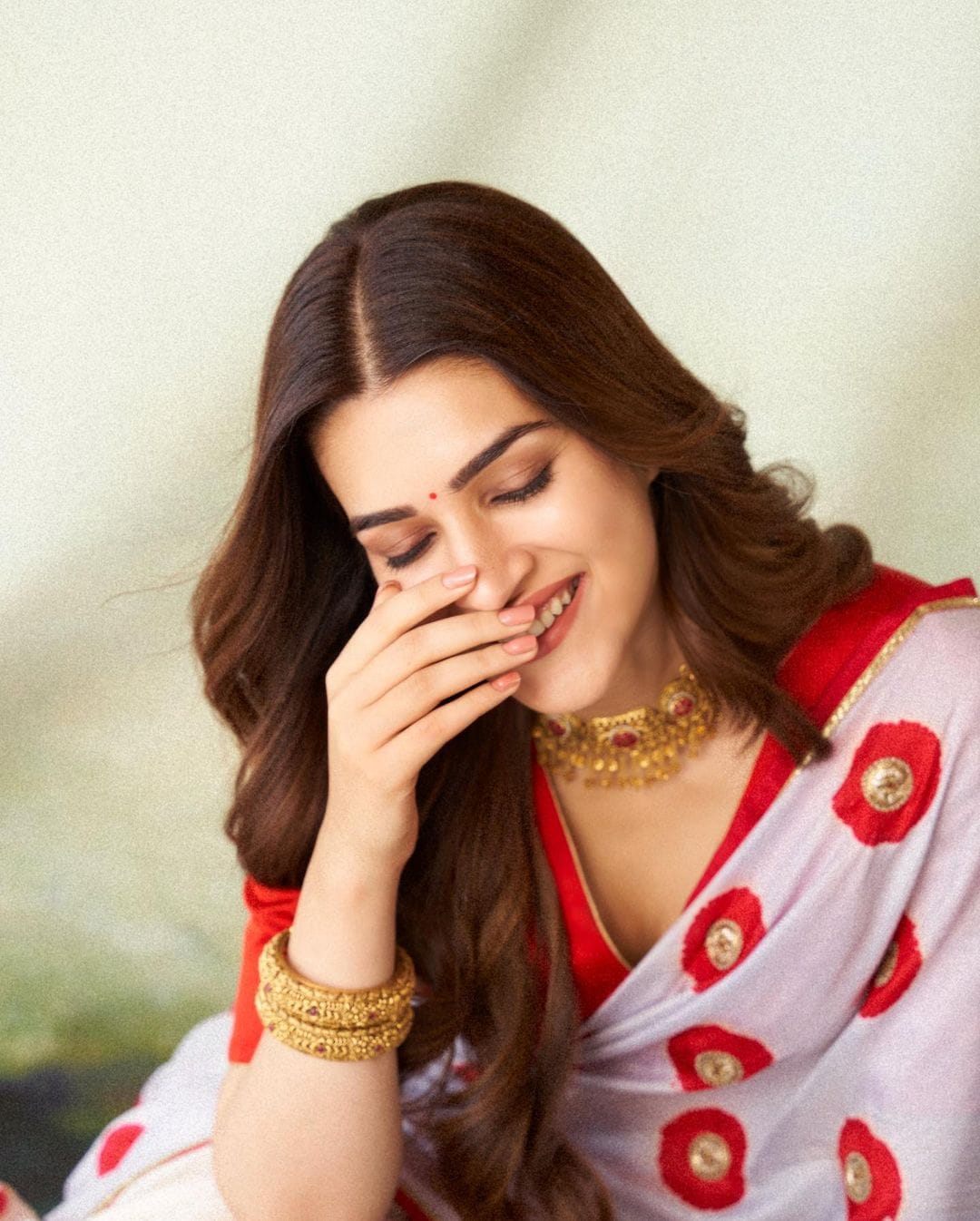 Kriti Sanon Inspired Red Georgette Saree with Digital Print Border & Banglori Blouse
