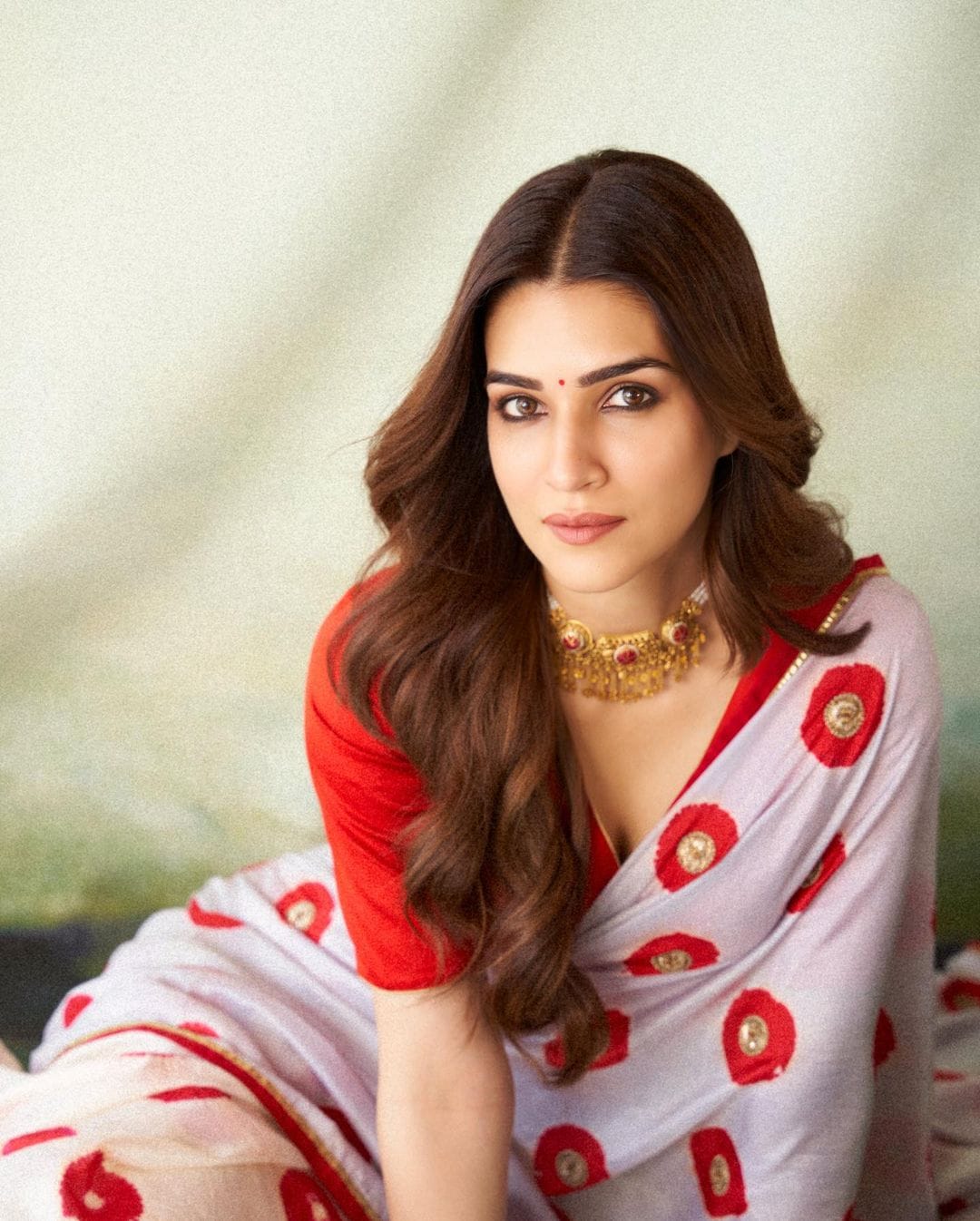 Kriti Sanon Inspired Red Georgette Saree with Digital Print Border & Banglori Blouse